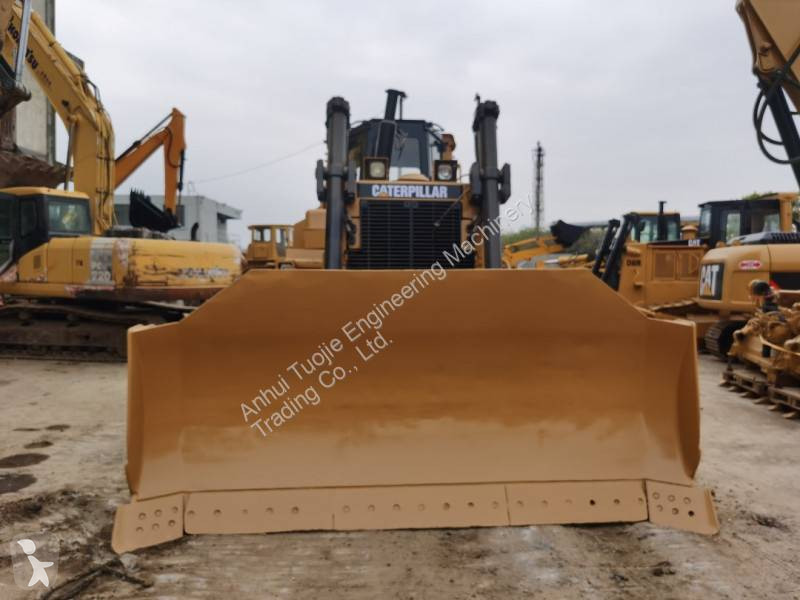 بلدوزر Caterpillar D7R