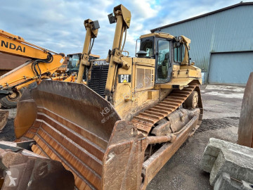 Bulldozer på larvefødder Caterpillar