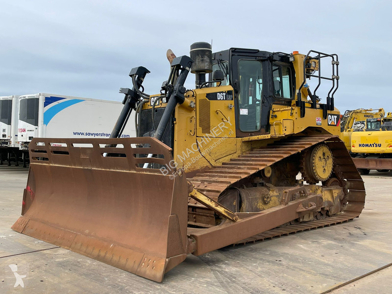 Buldozer Caterpillar D6T