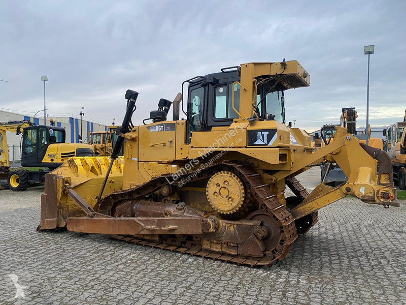 Бульдозер Caterpillar D6T