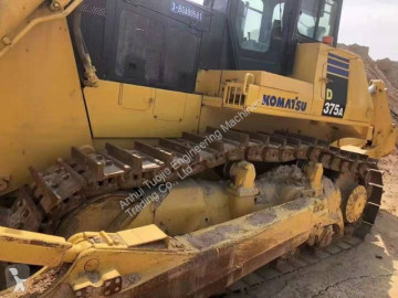 Komatsu D375