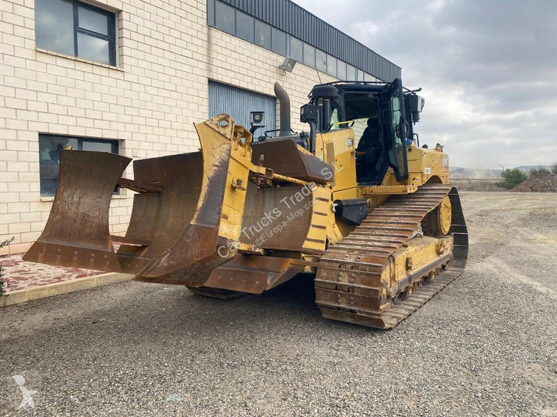بلدوزر Caterpillar D 6