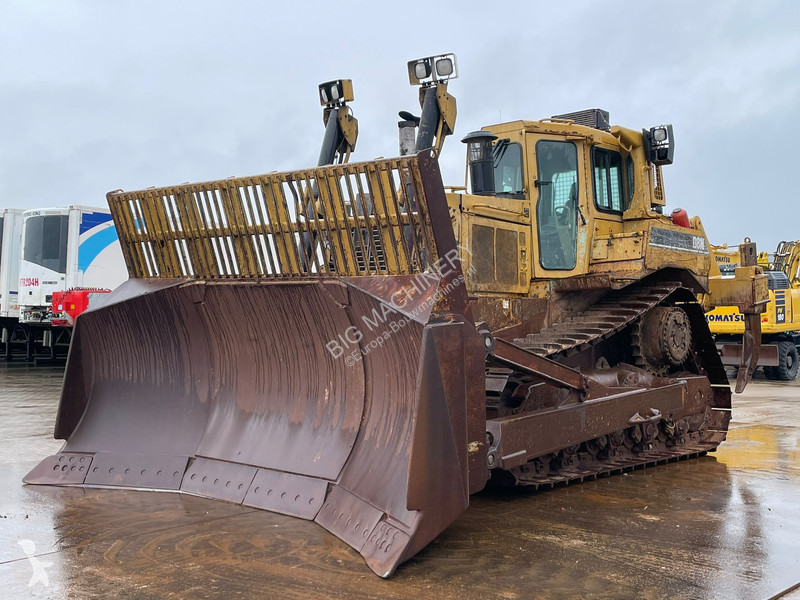 Бульдозер Caterpillar