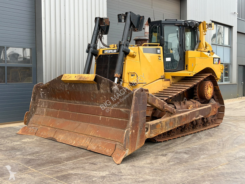 Бульдозер Caterpillar