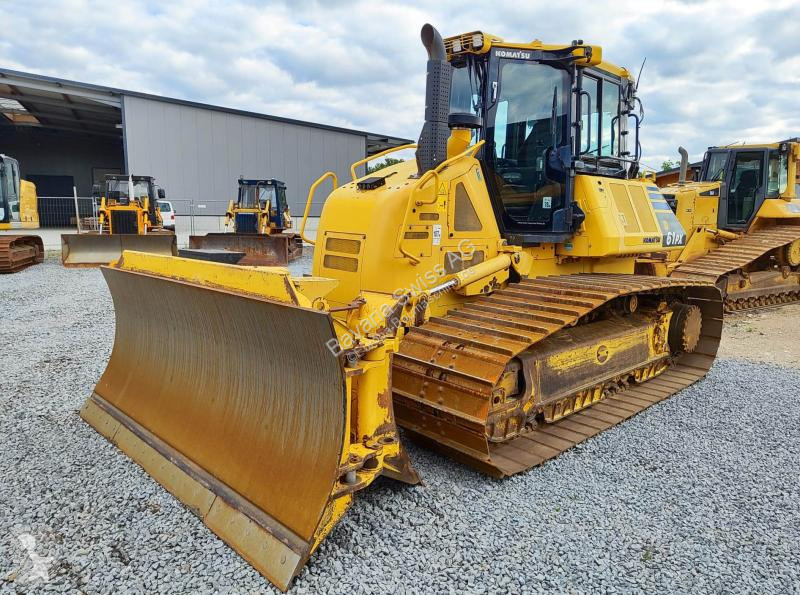 بلدوزر Komatsu 24