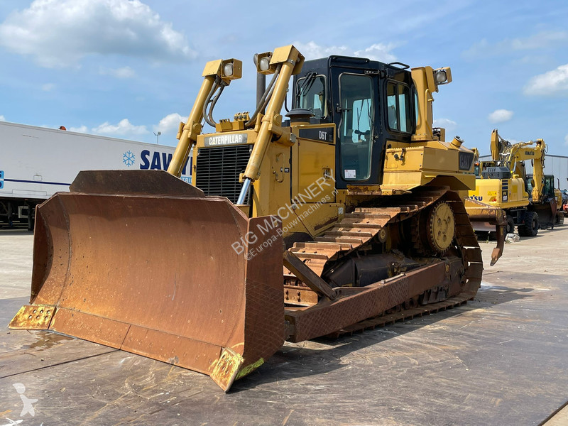 Бульдозер Caterpillar D6T