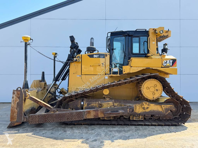 Buldozér Caterpillar D6T LGP - TRIMBLE GPS...