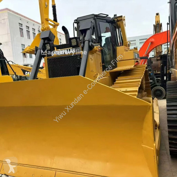 بلدوزر Caterpillar D7R