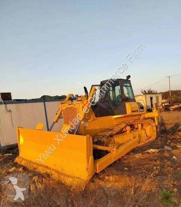 Buldozér Komatsu D85