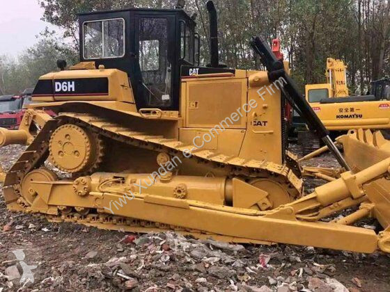 بلدوزر Caterpillar D6H