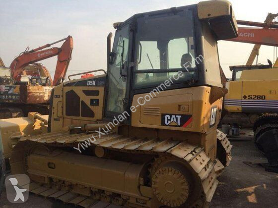 بلدوزر Caterpillar D5K