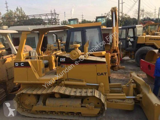 Buldozér Caterpillar D3C