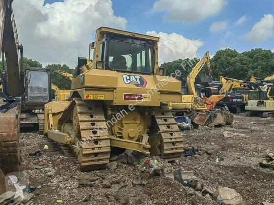 بلدوزر Caterpillar D6R
