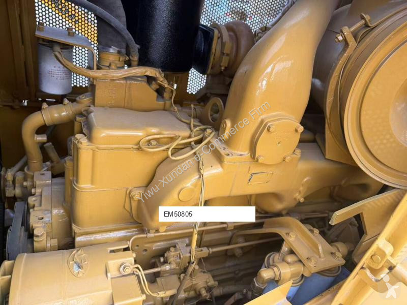 بلدوزر Caterpillar D8R