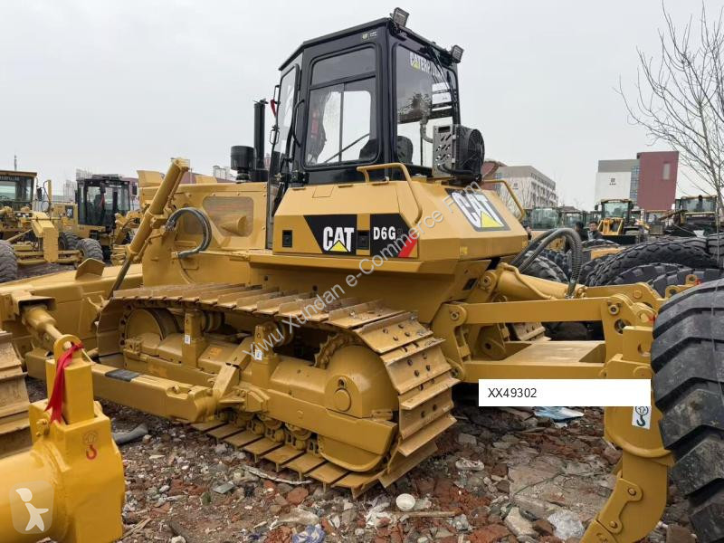 بلدوزر Caterpillar D6G