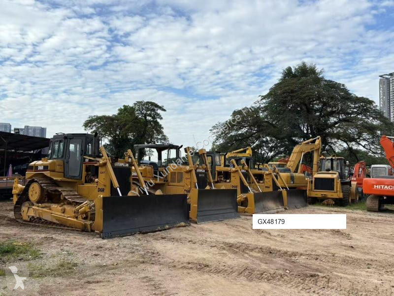 Buldozér Caterpillar D6R