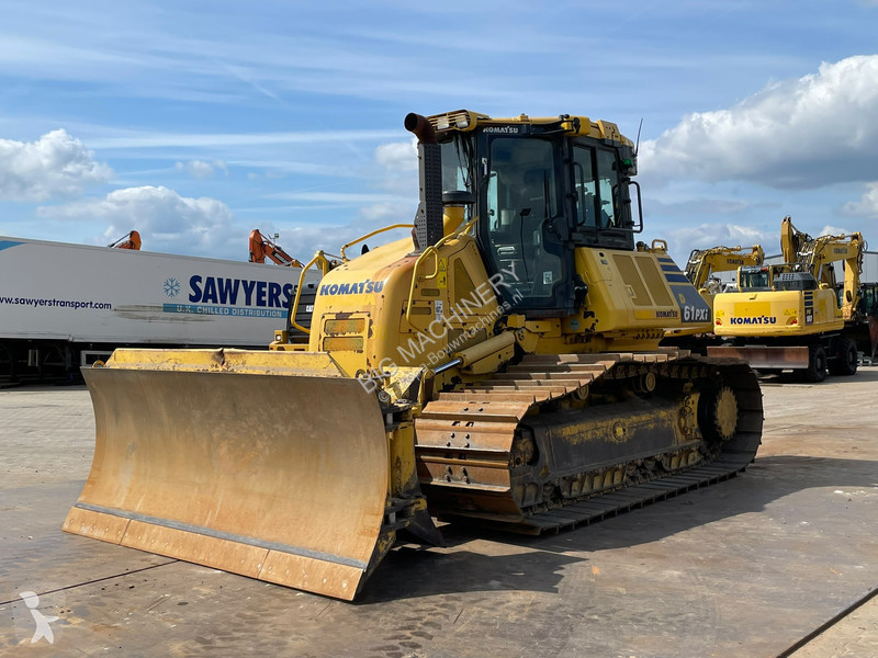بلدوزر Komatsu i-24