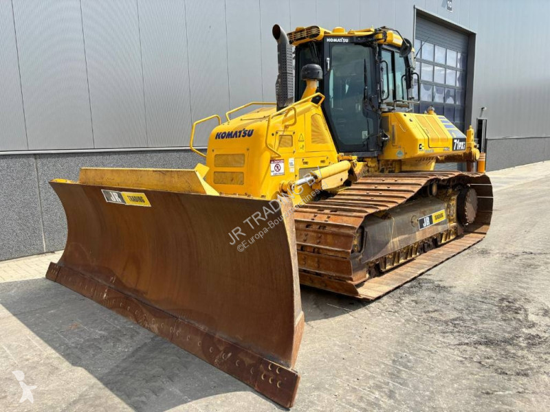 بلدوزر Komatsu D 71 PXi-24EO