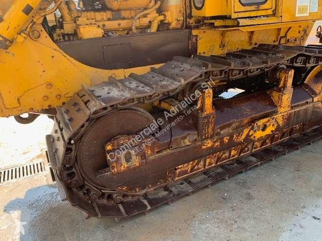 بلدوزر Caterpillar D6D