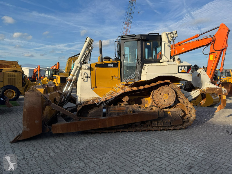 Булдозер Caterpillar .