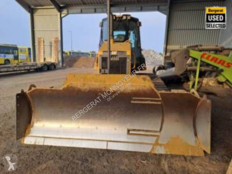 بلدوزر Caterpillar LGP