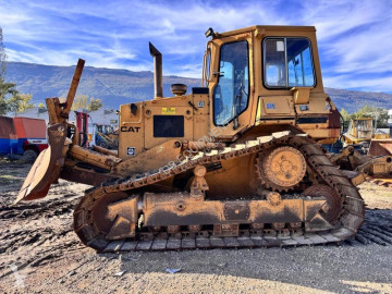 Верижен булдозер Caterpillar