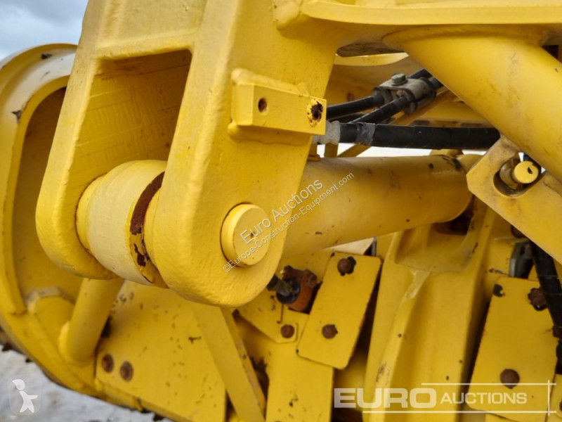 Buldozer Komatsu GD655-6