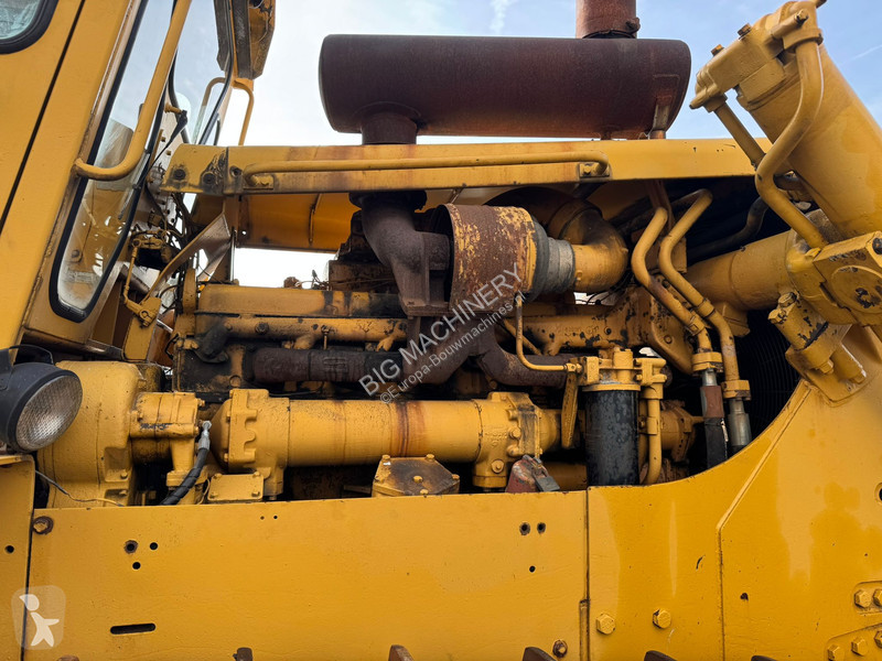 Bulldozer Caterpillar