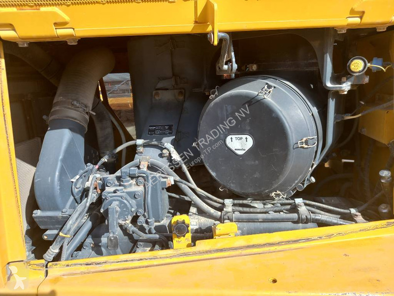 بلدوزر Komatsu D155A-6R (4pieces available in...