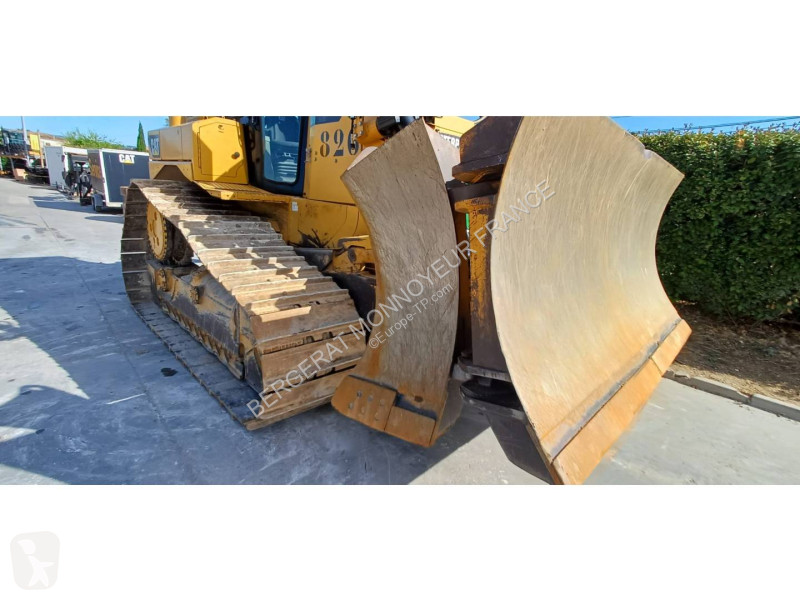 Buldozér Caterpillar D6T3B XW