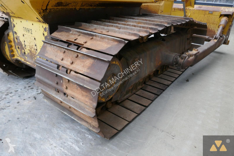 Buldozér Komatsu EO