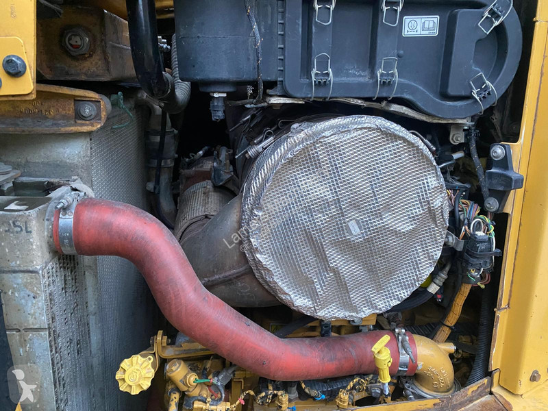 Бульдозер Caterpillar D6T