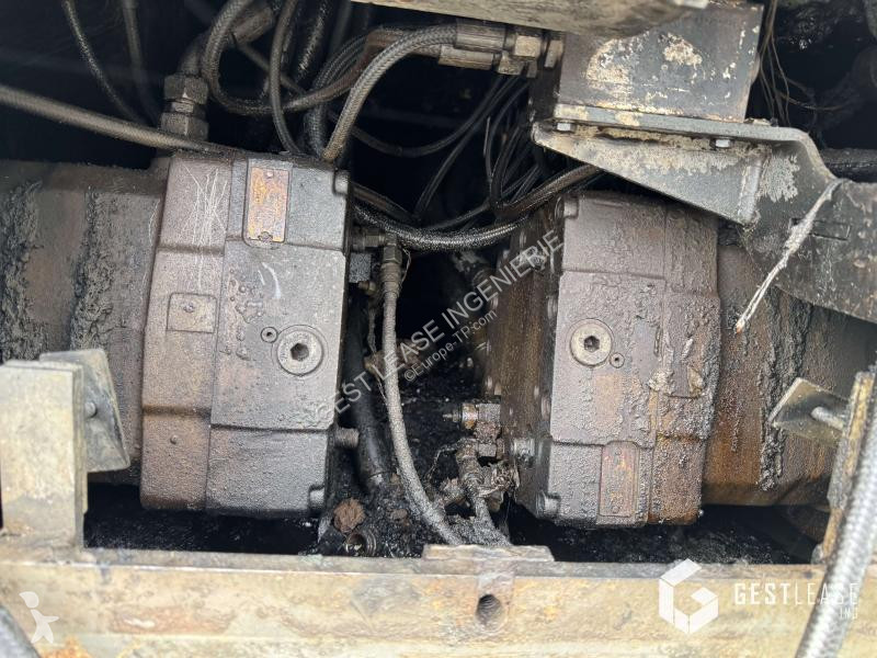 بلدوزر Liebherr PR724