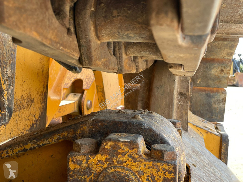 بلدوزر Liebherr LR622B