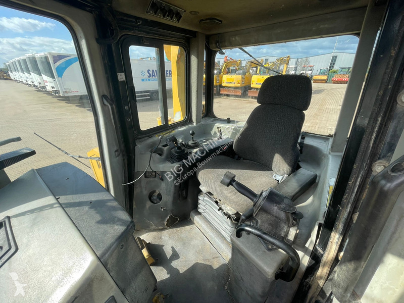 Bulldozer Caterpillar