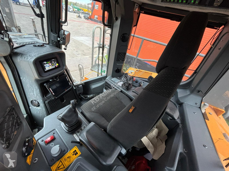 Bulldozer Liebherr 766 05 3D / RIPPER / Full...