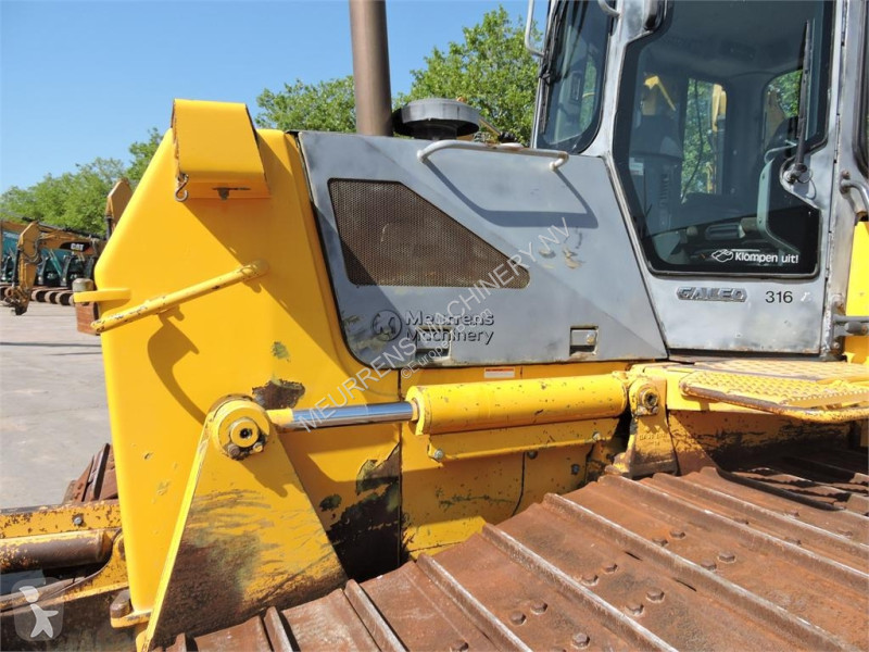 Buldozér Komatsu D61PX-15E