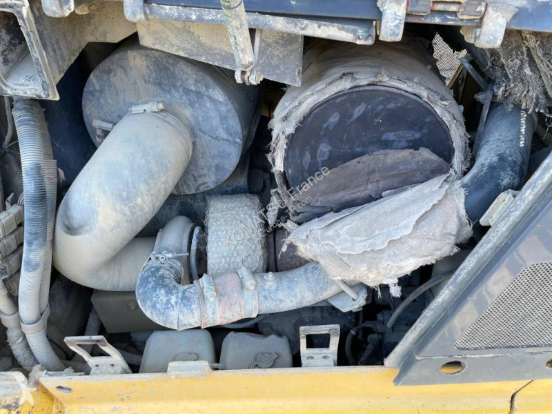 بلدوزر Komatsu PX15 E0