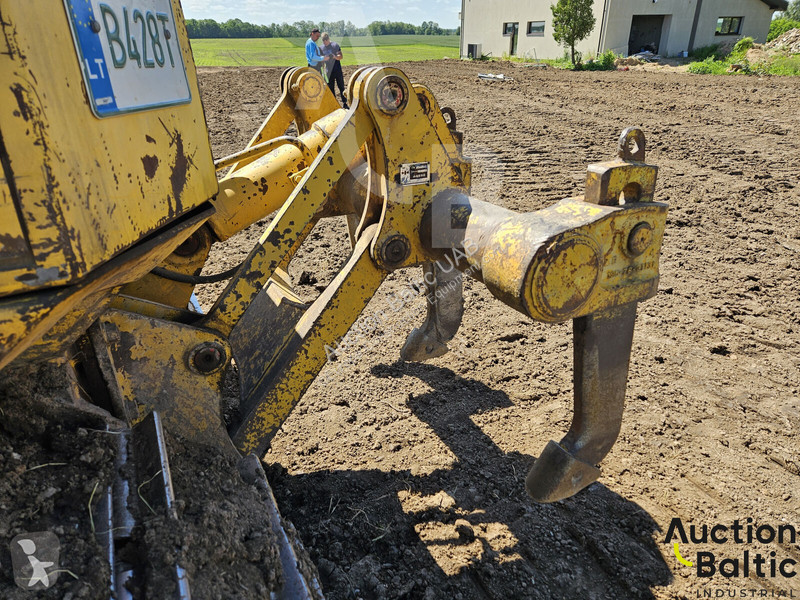 بلدوزر Komatsu