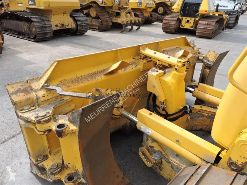 بلدوزر Komatsu I-24 + GPS