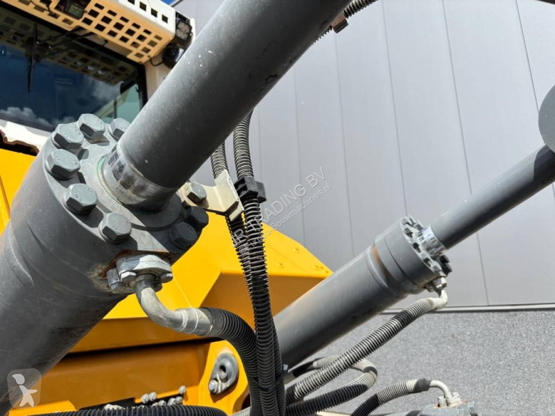 Булдозер Liebherr PR 756