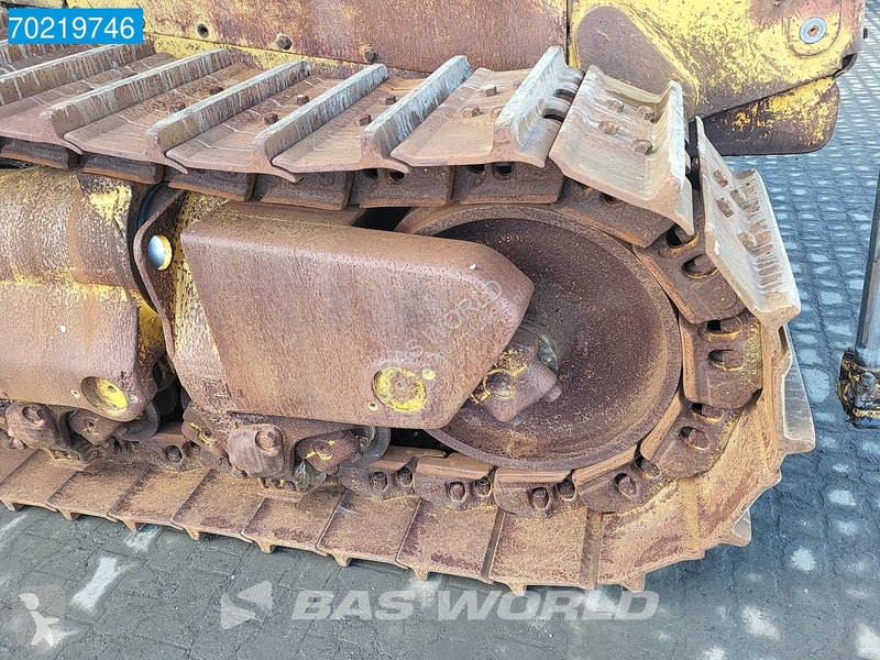 بلدوزر Caterpillar D8 N