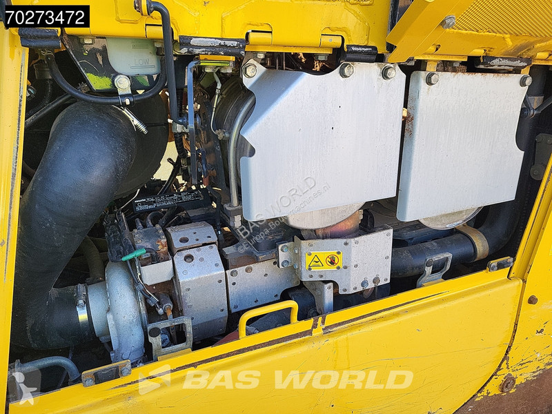 بلدوزر Komatsu D65 -18