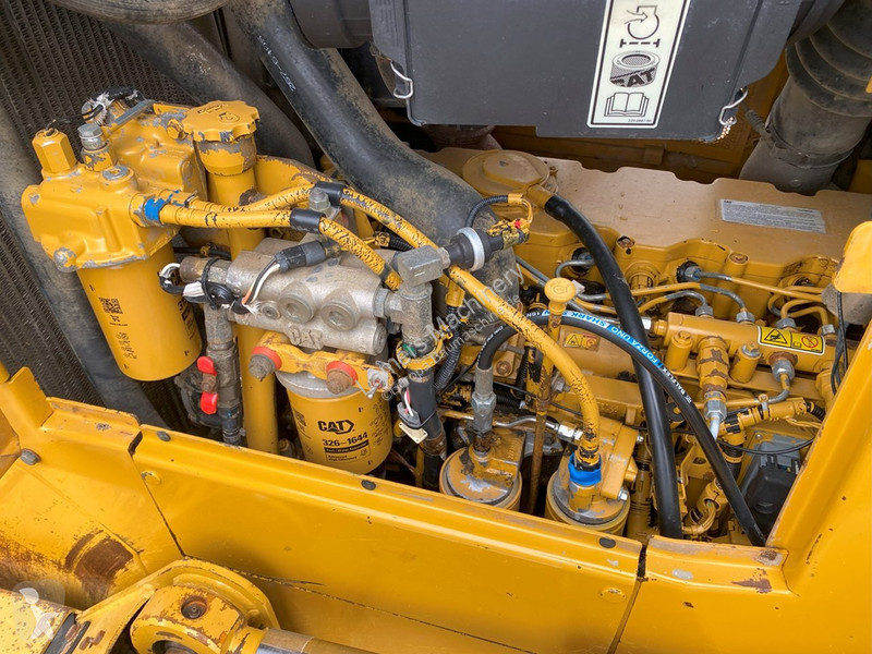 Bulldozer Caterpillar D6  NVT
