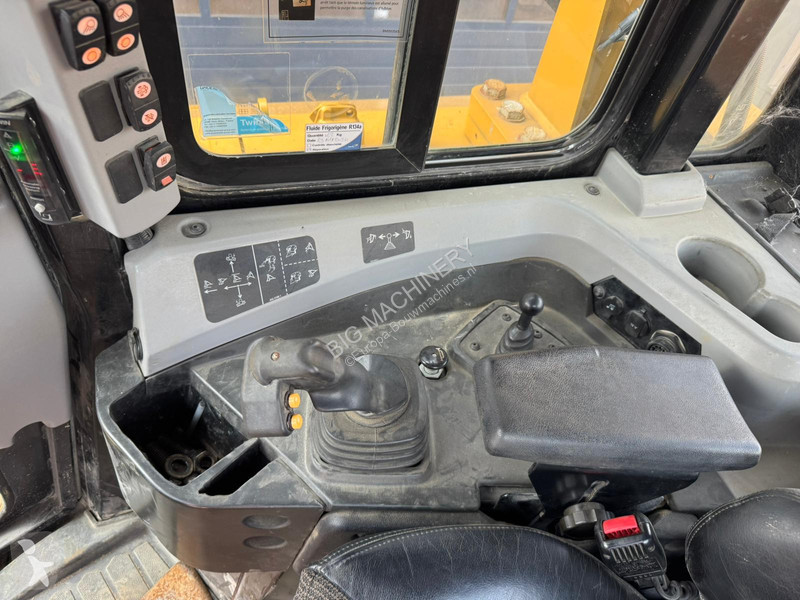 Bulldozer Caterpillar D6T