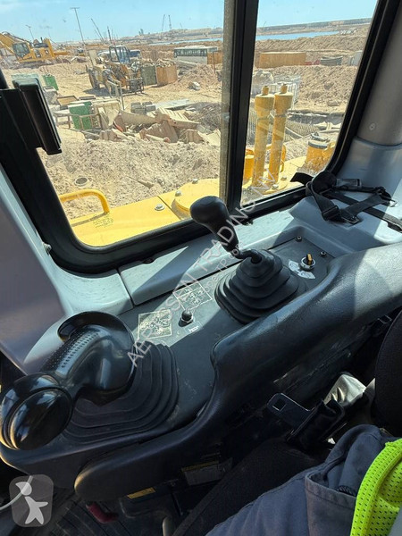 Bulldozer Komatsu D155A-6R (4 pieces available...