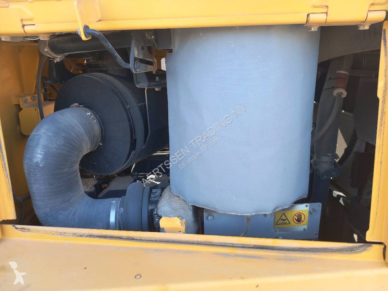 بلدوزر Komatsu D155A-6R (4pieces available in...