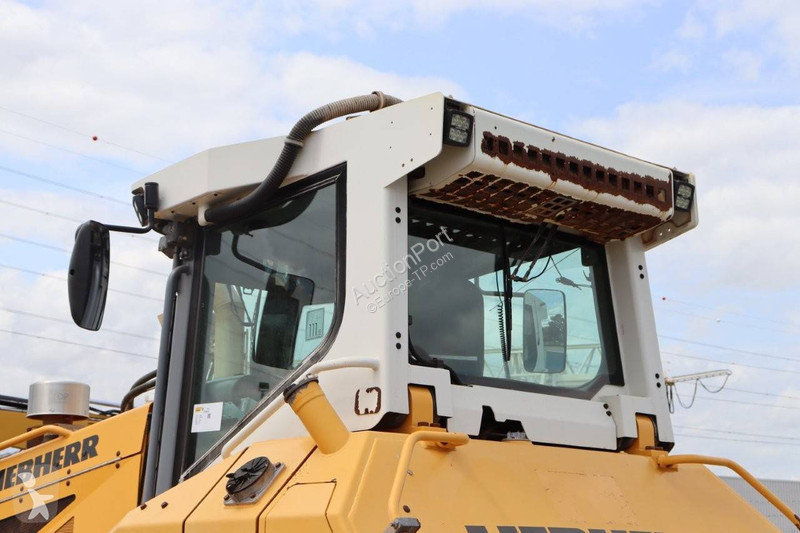 Bulldozer Liebherr 736 LGP