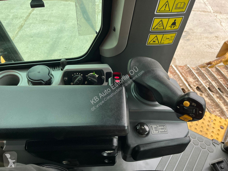 بلدوزر Caterpillar D7E LGP RIPPER / AC
