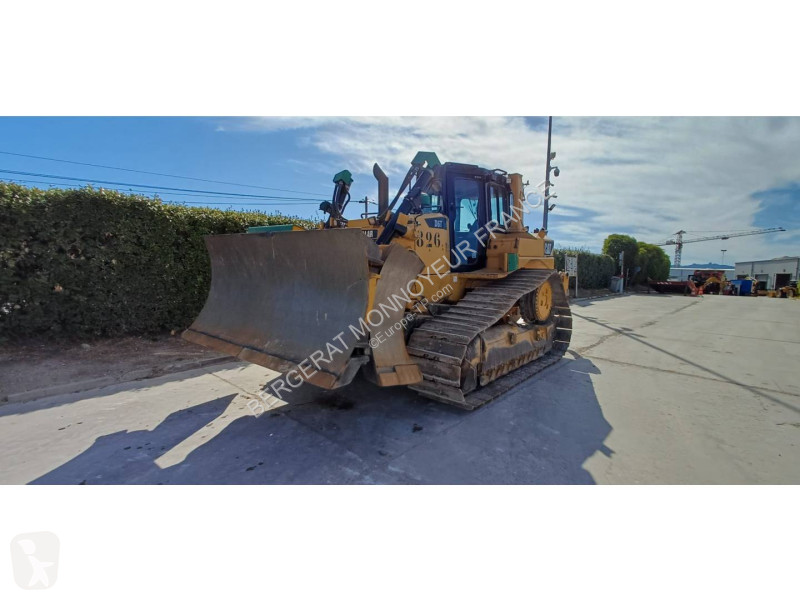 Buldozér Caterpillar D6T3B XW